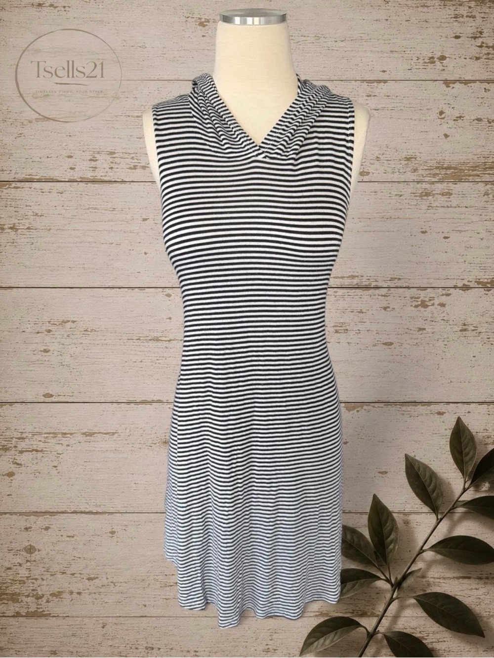 Très Bien U.S.A. Striped Sleeveless Hooded Mini Dress - Size S
